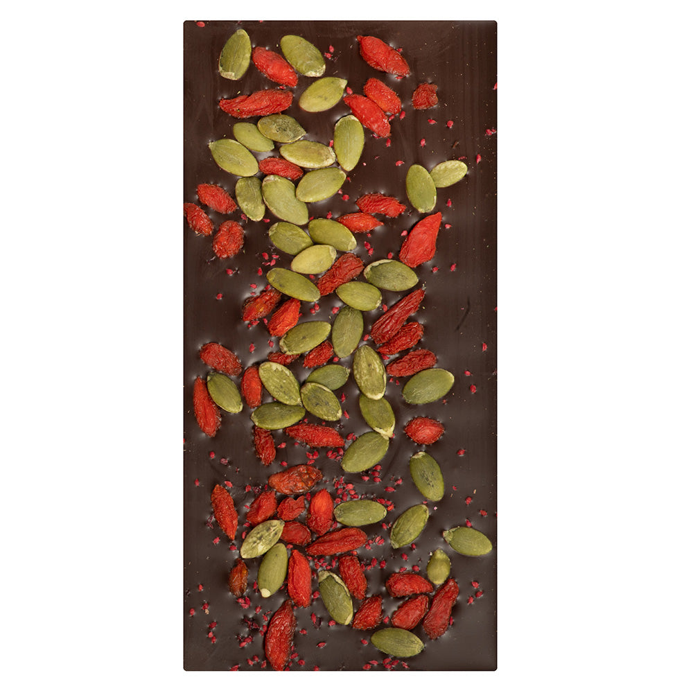 TUMŠĀ ŠOKOLĀDE (50%) AR GODŽĪ OGĀM, ĶIRBJU UN DZĒRVEŅU SĒKLĀM, 100g