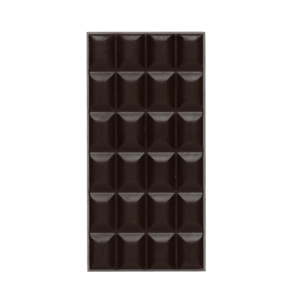 TUMŠĀ ŠOKOLĀDE (75%) AR KAŅEPJU SĒKLĀM UN ZEMENĒM, 90g